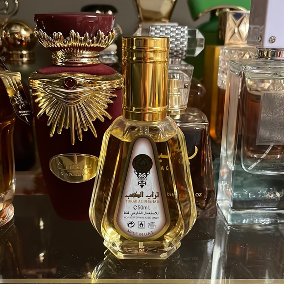 Ard Al Zaafaran Turab Al Dhahab Perfume - Picture 1 of 4
